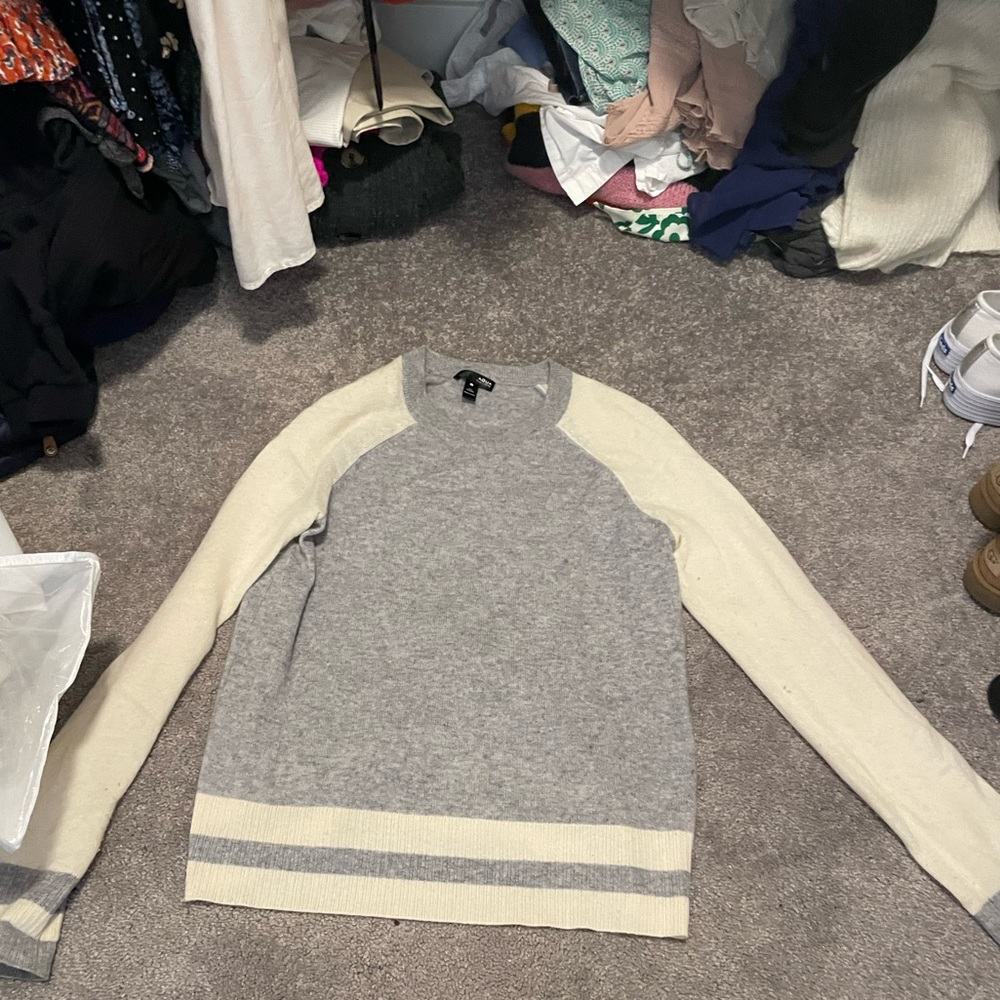 Cashmere sweater